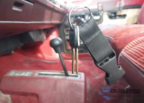 1990 Chevrolet Gmt-400 K2500 from USA, damaged, VIN 2GCFK29K2L1184452